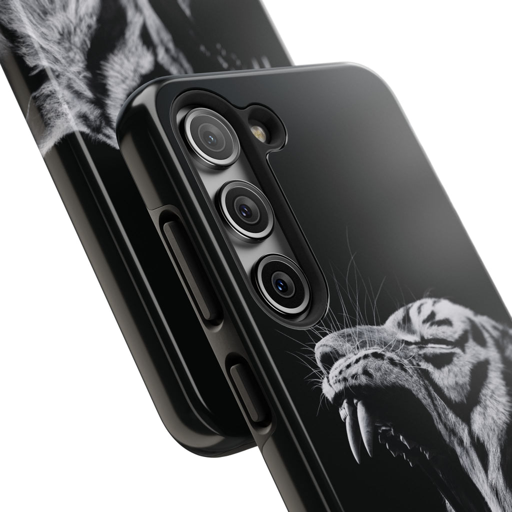 Tiger Roaring